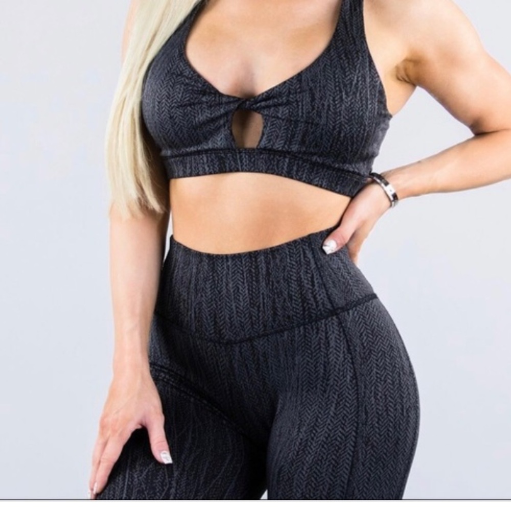 Buffbunny Jacquard Bra NWT